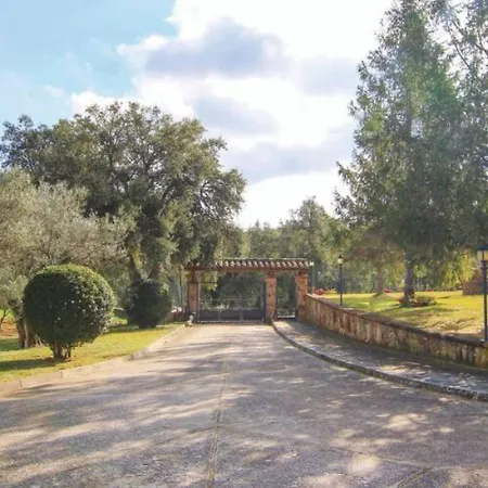 Villa With Private Pool And Garden In Calonge