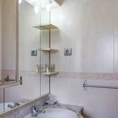 With Private Pool And Garden In * كالونج